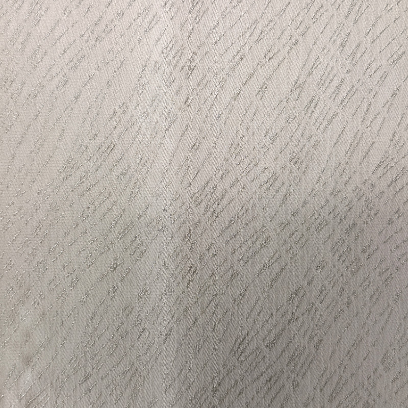 Jacquard tkanina poput acetata – dijagonalne lurex pruge s teksturom
